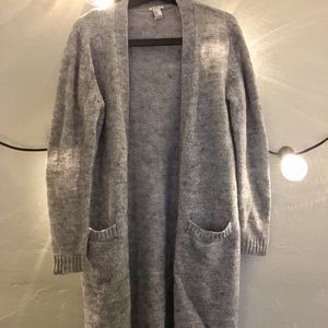 Grey Knit Long-Lined Cardigan 🌤